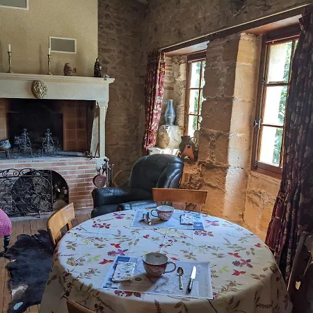 ベッド・アンド・ブレックファスト D'hote La Fontaine 3*