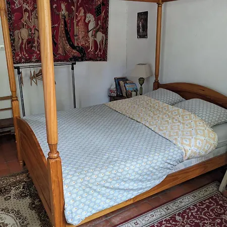 D'hote La Fontaine Bed and breakfast Saint-Michel-Lapujade